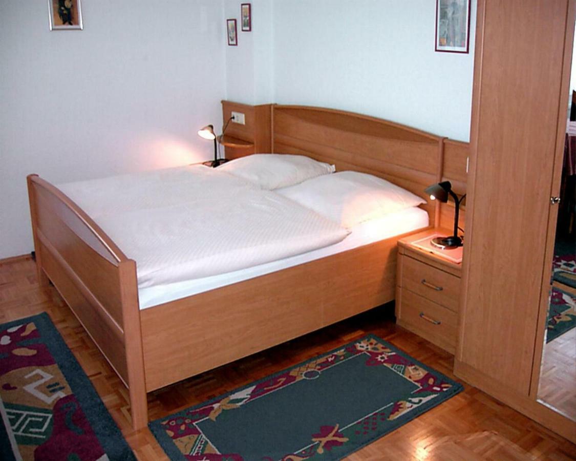 Gaestehaus-Zum-See Bad Buchau Room photo